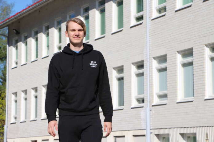 Niilo-Kustaa Rautoma suoritti Kosken lukion kolmessa vuodessa.