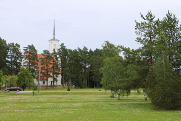 Joukko koskelaisia koiraharrastajia haluaisi koirapuiston Itsenäisyyden puistoon.